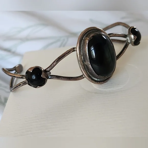 Vintage Native American Black/Blue Tigers Eye and Onyx Cuff Bracelet - Picture 3 of 12